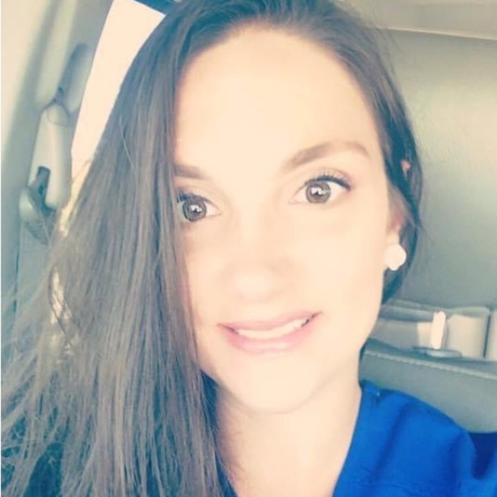 Meet your Posher, Nicole